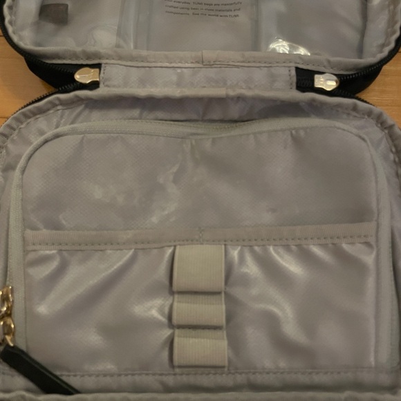 TUMI Cosmetic Travel Kit - Picture 4 of 7